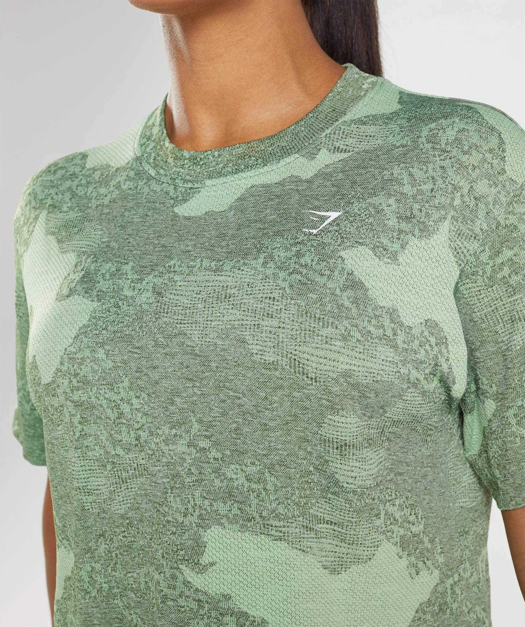 Gymshark Adapt Camo Seamless Crop Top - Aloe Green/Moss Olive