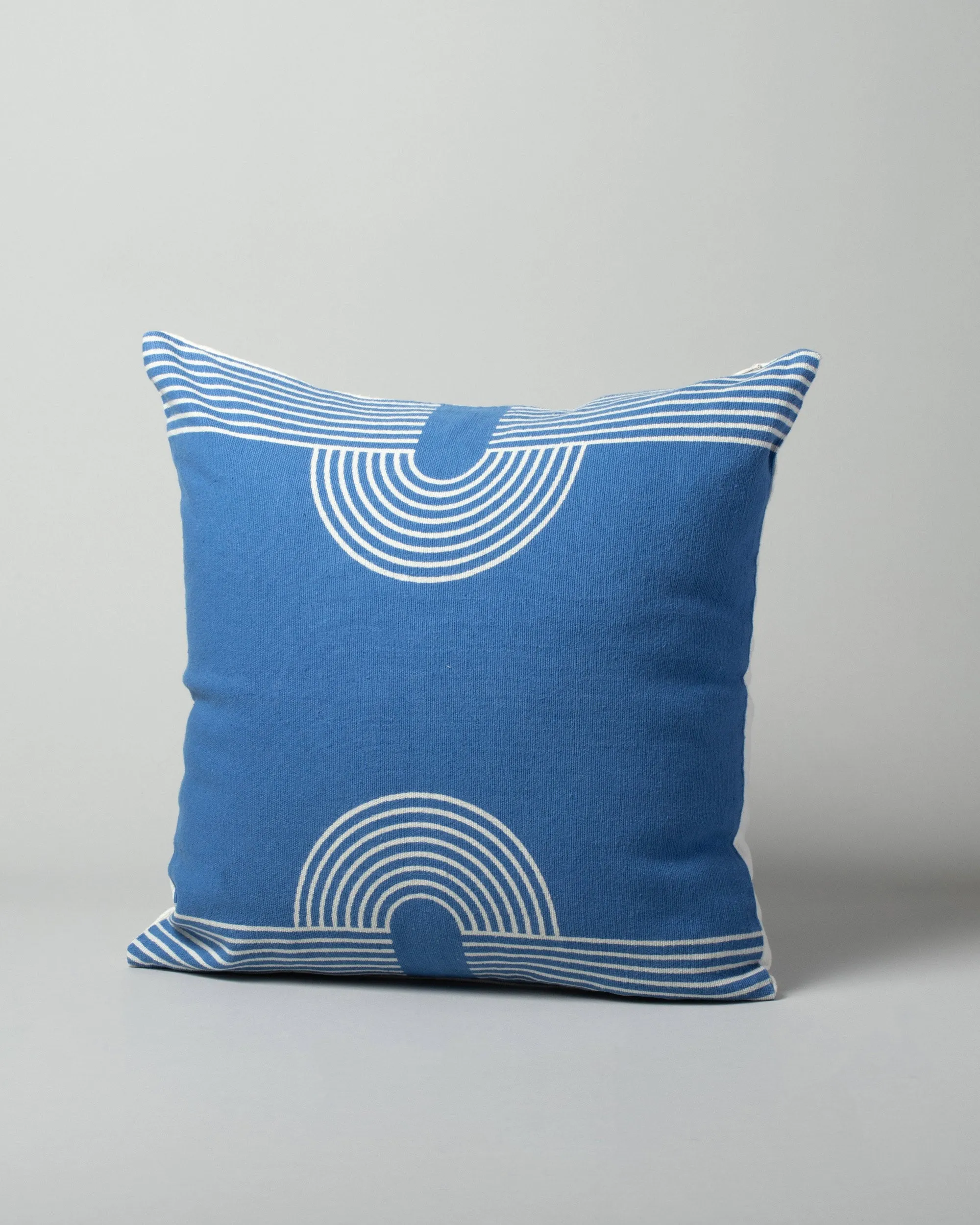 Magnet Pillow Cover