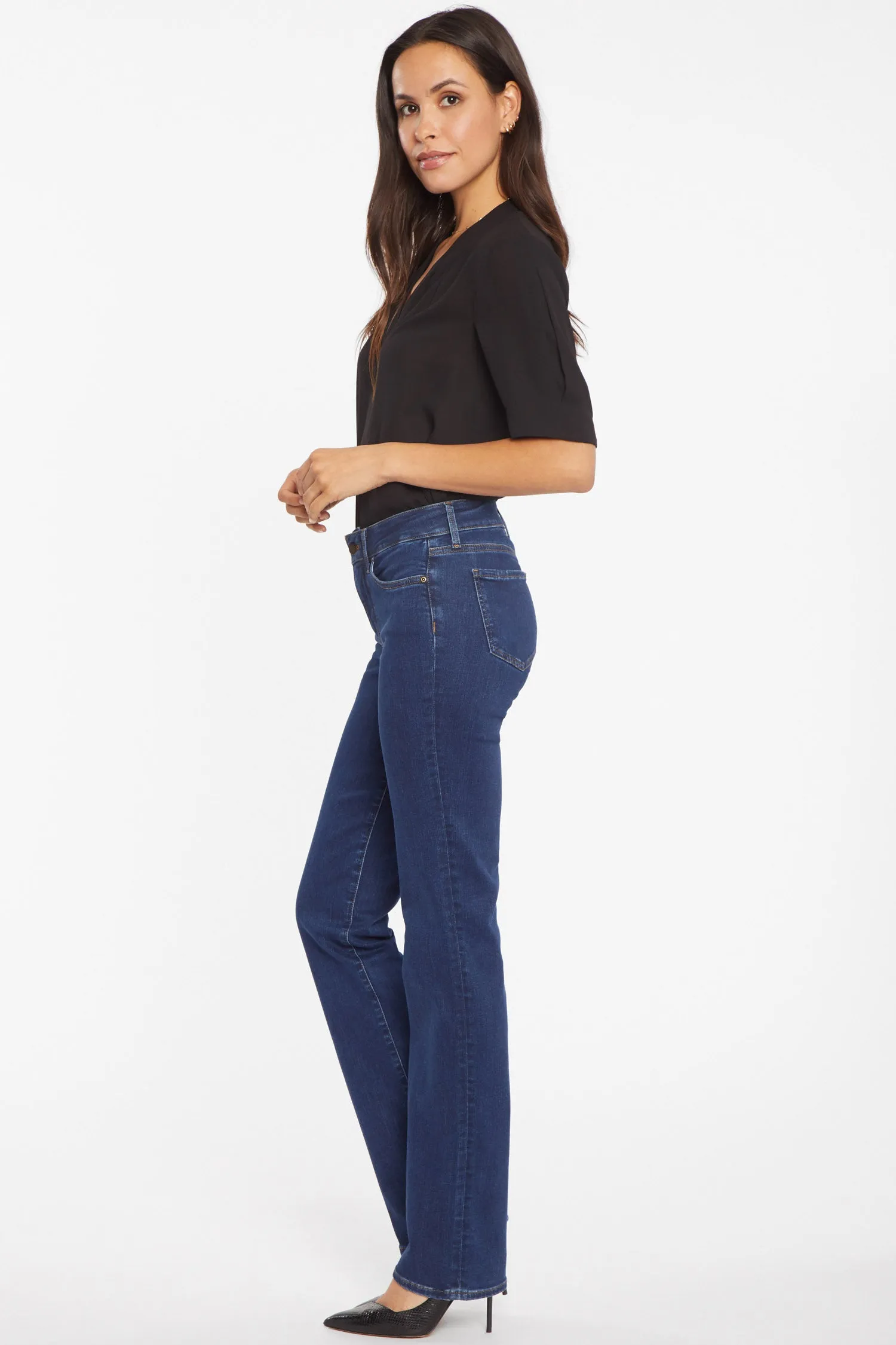 Marilyn Straight Jeans In Petite - Quinn