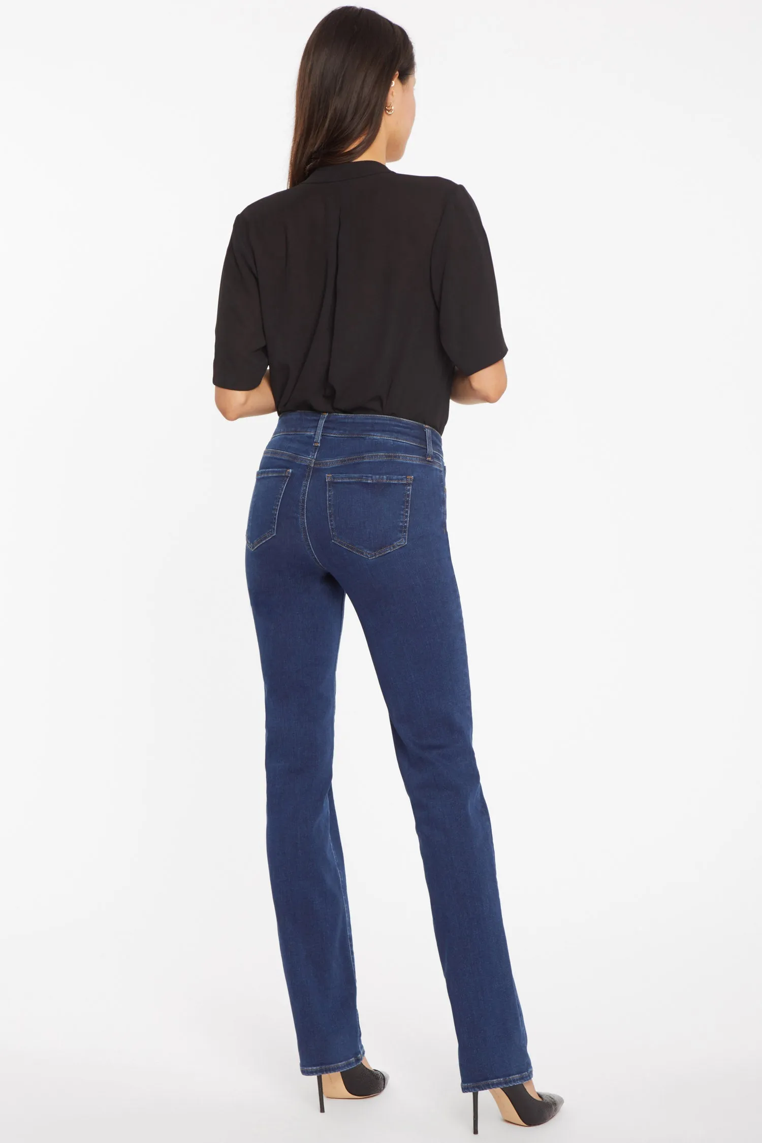 Marilyn Straight Jeans In Petite - Quinn