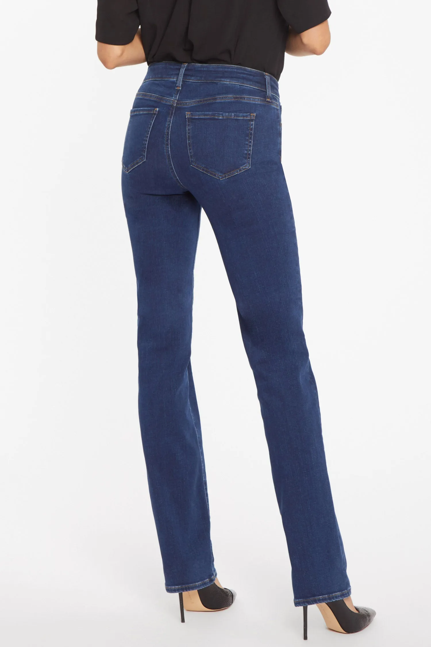 Marilyn Straight Jeans In Petite - Quinn